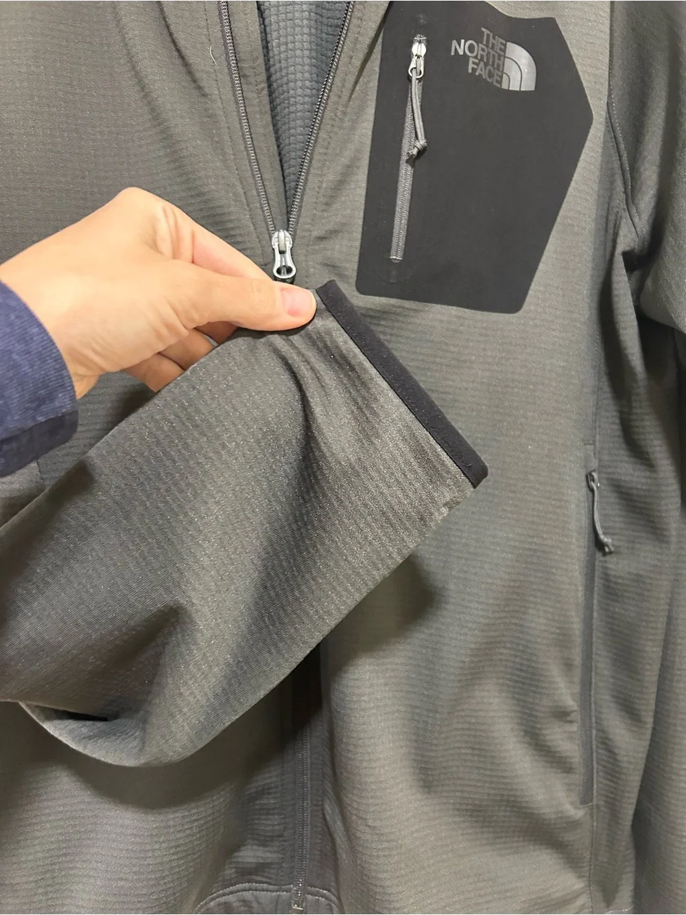 The North Face Men's Borod Hooded Fleece Jacket in Gray Size XL